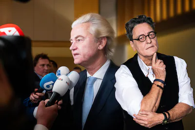2025-10-29-22-09-26-den-haag-pvv-leider-geert-wilders-geeft-een-reactie-op-de-uitslag-van-de-tweede.webp