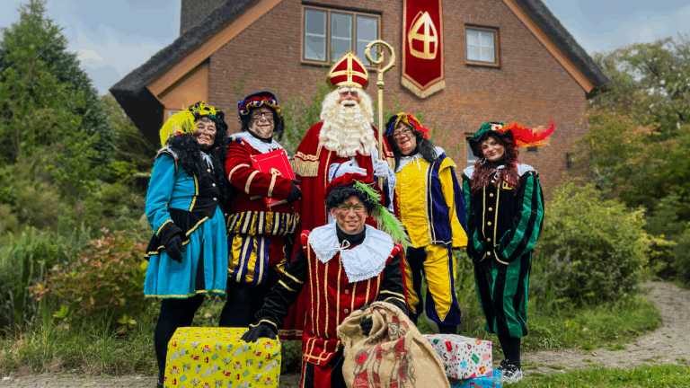 Sinterklaasjournaal-groepsfoto-16-9.png