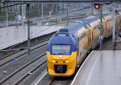 het-komende-weekend-rijden-er-geen-treinen-van-naar-en-via-rotterdam-centraal.avif