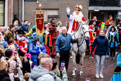 jg20251115-001-dordrecht-sinterklaas-intocht-2025.webp