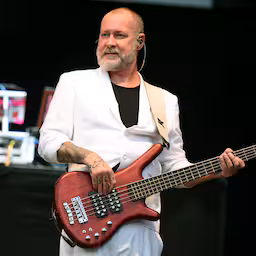 limp-bizkit-eert-overleden-bassist-sam-rivers-tijdens-optreden-in-mexico.jpg