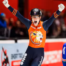 nederlandse-shorttrackers-grijpen-goud-na-zinderende-relayfinale-in-dordrecht.jpg