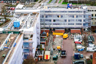 serie-afgekoacht-adr-jg20251119-003-zwijndrecht-overlast-in-flat-door-werkzaamheden.webp