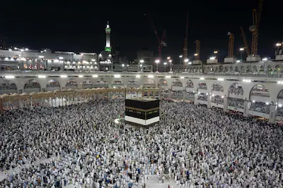 2017-08-28-19-02-57-muslim-pilgrims-circumambulate-around-the-kaaba-the-cubic-building-at-the-grand.webp