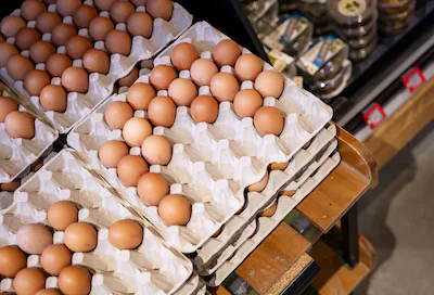 2025-11-28-09-12-18-veghel-eieren-op-de-versafdeling-in-een-jumbo-foodmarkt-anp-sem-van-der-wal.webp