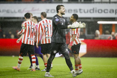 2025-12-07-18-41-46-rotterdam-keeper-joel-drommel-van-sparta-rotterdam-na-afloop-van-de-nederlandse.webp
