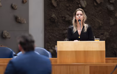 2025-12-17-21-22-34-den-haag-demissionair-minister-femke-wiersma-landbouw-tijdens-een-debat-in-de-tw.avif
