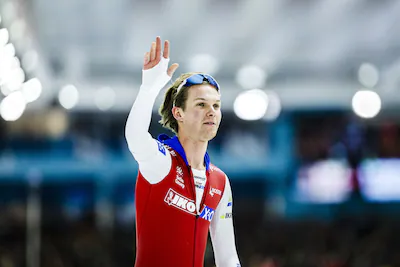2025-12-26-16-57-52-heerenveen-stijn-van-de-bunt-reageert-na-afloop-van-de-5000m-mannen-op-de-eerste.webp