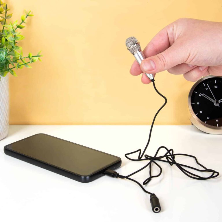 693774-Kikkerland-Mini-microfoon-USB-C-1.jpg