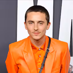 acteur-timothee-chalamet-voedt-geruchten-dat-hij-rapper-esdeekid-is.jpg
