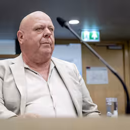 advocaat-peter-gillis-mag-fotos-van-ex-laten-onderzoeken-in-mishandelingszaak.jpg