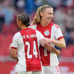 ajax-vrouwen-herpakt-zich-met-acht-goals-tegen-fc-utrecht-van-7-1-nederlaag.jpg