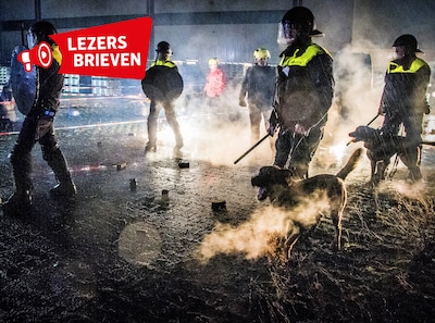 alphen-aan-den-rijn-politieagenten-en-brandweerlieden-oefenen-in-alphen-aan-den-rijn-incidenten-met.jpeg