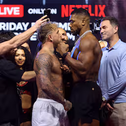bokskampioen-anthony-joshua-slaat-jake-paul-knock-out-in-miami.jpg