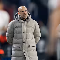 bosz-vindt-dat-psv-ook-in-de-winter-moet-presteren-dat-doet-een-bmw-ook.jpg