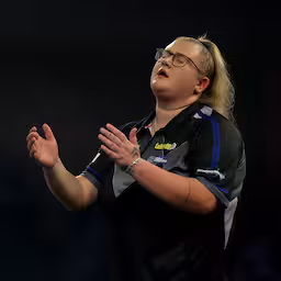 dartssensatie-greaves-kan-net-niet-stunten-in-thriller-tegen-gurney-op-wk.jpg
