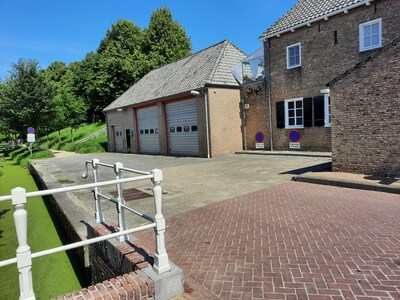 de-bijna-zeventig-jaar-oude-brandweerkazerne-aan-de-landpoortstraat-in-willemstad.jpeg