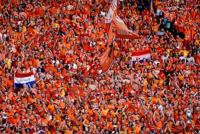 ek-voetbal-leipzig-nederland-frankrijk-ook-in-het-rb-leipzig-stadion-zag-het-weer-oranje-van-de-mens.jpeg
