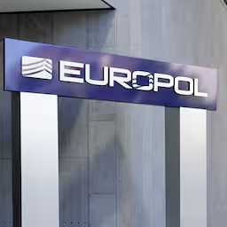 europol-pakt-193-mensen-op-voor-geweld-op-bestelling-ook-nederlanders.jpg