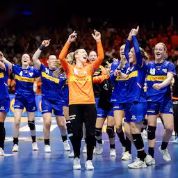 handbalsters-vol-vertrouwen-na-zege-heerlijk-om-de-wereldkampioen-te-kloppen.jpg