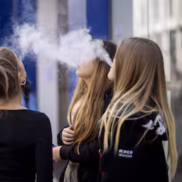 hoe-is-vape-epidemie-te-stoppen-begin-al-in-groep-8-met-voorlichting.jpg