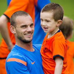 jessey-sneijder-19-maakt-vader-trots-met-debuut-natuurlijk-helpt-hij-me.jpg