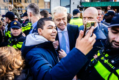 jg20251213-001-papendrecht-bezoek-geert-wilders-aan-papendrecht.webp