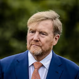 koning-en-vijftig-andere-mannen-roepen-op-tot-veiligheid-voor-vrouwen.jpg