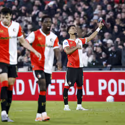 kwakkelend-feyenoord-redt-punt-tegen-fc-twente-dankzij-prachtgoal-borges.jpg