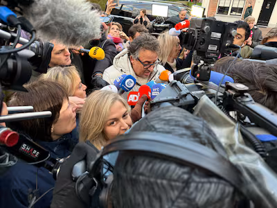 marco-borsato-komt-aan-bij-de-rechtbank-in-utrecht.avif