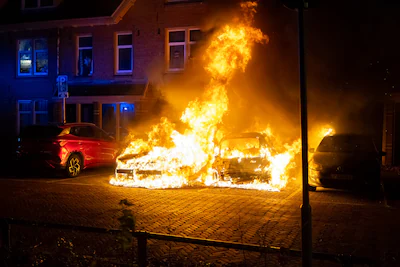 meerdere-auto-s-gingen-in-vlammen-op.webp