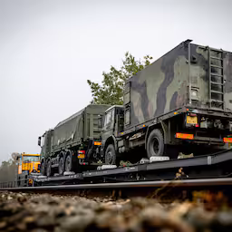 militaire-transporten-krijgen-vanaf-volgend-jaar-voorrang-op-het-spoor.jpg