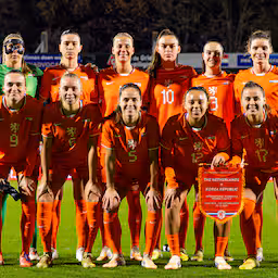 oranjevrouwen-sluiten-bewogen-jaar-af-als-nummer-elf-op-fifa-ranglijst.jpg