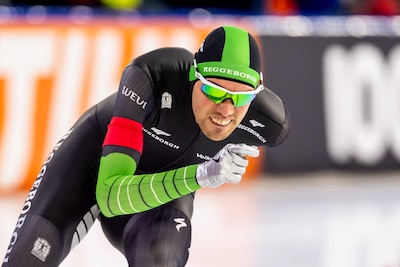 patrick-roest-redt-het-niet-op-de-5000-meter-tijdens-het-nk-afstanden-in-heerenveen-notabene-op-zijn.jpeg