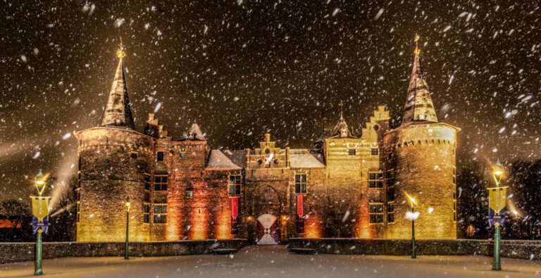 r0-fb-1555-800-7d8-Kasteel_Helmond_met_sneeuw_Dave_van_Hout_Fotografie-1671007899.jpeg