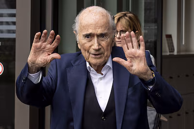 sepp-blatter-dit-jaar-in-zurich-bij-de-rechtbank.avif
