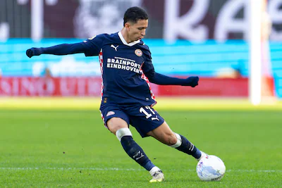 utrecht-netherlands-december-21-mauro-junior-of-psv-in-action-during-the-dutch-eredivisie-match-betw.webp