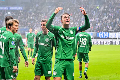 2026-01-18-13-43-10-heerenveen-stije-resink-of-fc-groningen-viert-de-0-1-tijdens-de-nederlandse-ered.webp