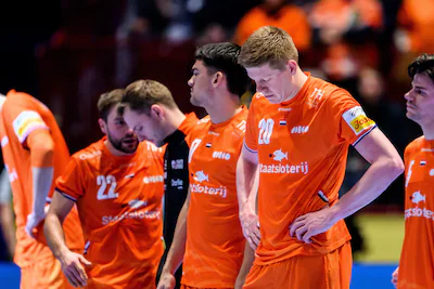 260119-niels-gerardus-versteijnen-of-the-netherlands-looks-dejected-after-the-ehf-european-handball.webp