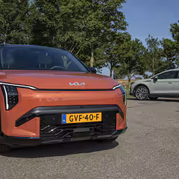 autoverkoop-stijgt-licht-vooral-elektrische-autos-in-trek.jpg