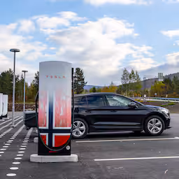 bijna-alle-nieuw-verkochte-autos-in-noorwegen-zijn-volledig-elektrisch.jpg
