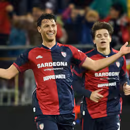 cagliari-verrast-juventus-met-fraai-geplaatste-vrije-trap.jpg