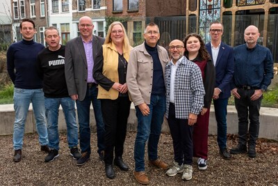 de-top-9-van-de-kieslijst-van-beter-voor-dordt-in-het-midden-david-schalken-en-rechts-van-hem-jacque.jpeg