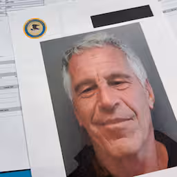 democraten-woedend-nadat-justitie-vs-zegt-dat-nu-alle-epstein-files-online-staan.jpg