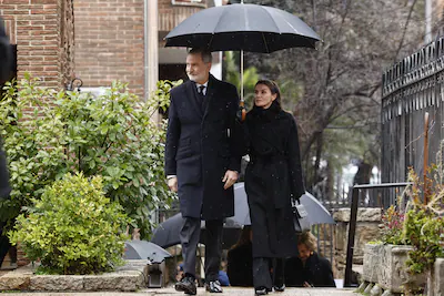 epa12655249-spain-s-king-felipe-vi-l-and-queen-letizia-arrive-at-the-greek-orthodox-cathedral-of-sai.webp