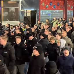 fc-utrecht-fans-maken-sfeer-tijdens-fanwalk-naar-celtic-park.jpg