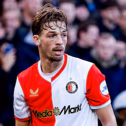 feyenoord-lichtpuntje-valente-verlengt-al-na-een-half-jaar-zijn-contract-in-de-kuip.jpg