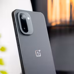 getest-oneplus-15r-is-bijzonder-vlotte-subtopsmartphone.jpg
