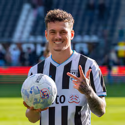 heracles-verkoopt-topscorer-jizz-hornkamp-voor-recordbedrag-aan-az.jpg
