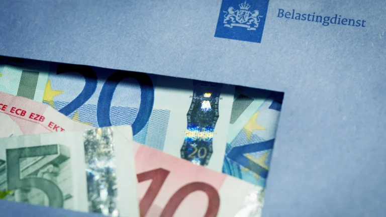 https3A2F2Fwww.manners.nl2Fwp-content2Fuploads2F20262F012FJe-hebt-als-eerst-je-belastinggeld.webp